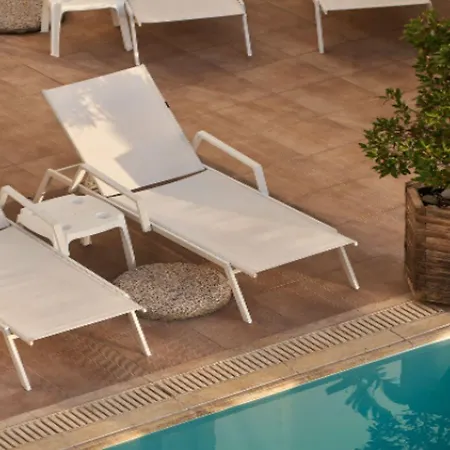 Oxygen Favie Hotel 3*